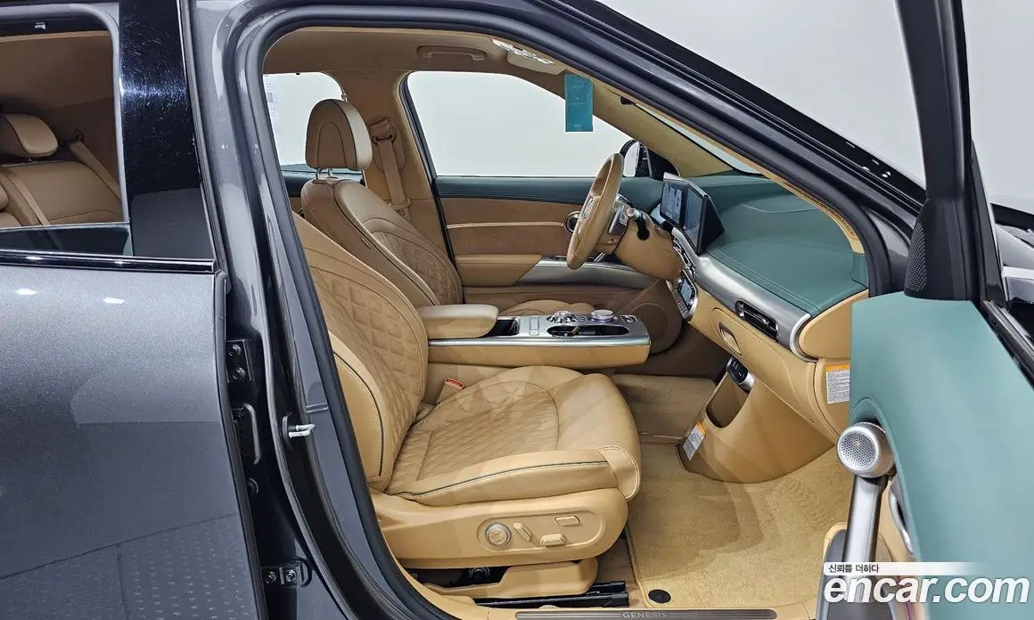 Genesis GV60 2022 0.1 автомат (гидро), фото 16