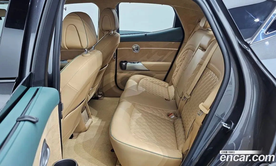 Genesis GV60 2022 0.1 автомат (гидро), фото 17