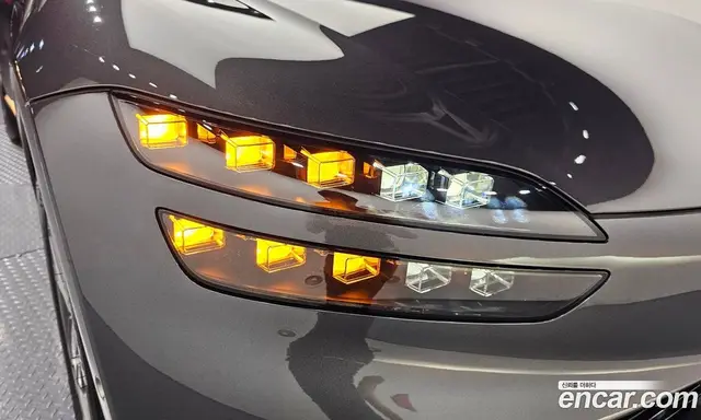 Genesis GV60 2022 0.1 автомат (гидро), миниатюра 7