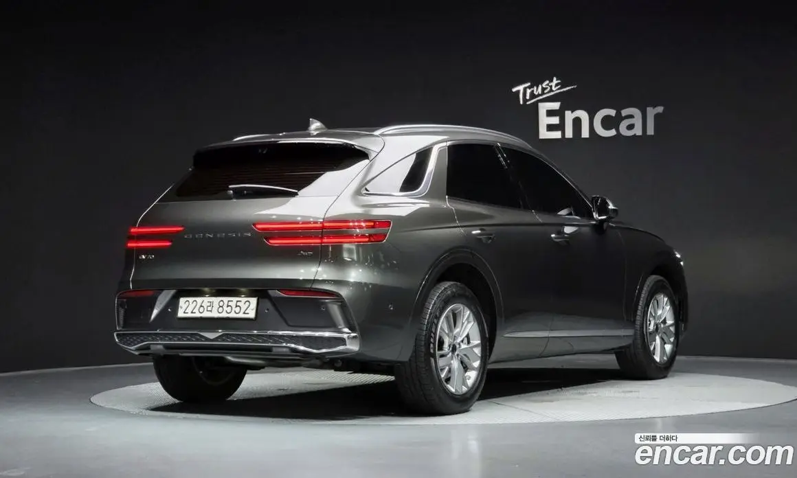 Genesis GV70 2024 2.5 автомат (гидро), фото 2 Genesis GV70 2024 2.5 автомат (гидро), фото 2