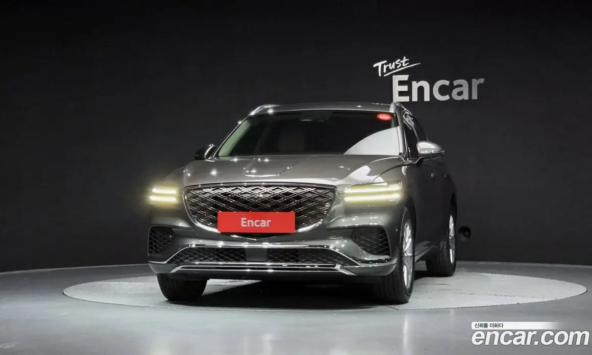 Genesis GV70 2024 2.5 автомат (гидро), фото 3 Genesis GV70 2024 2.5 автомат (гидро), фото 3
