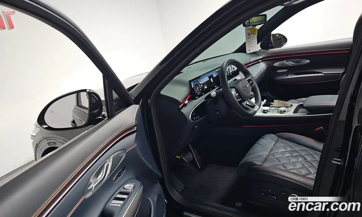Genesis GV70 2024 2.5 автомат (гидро), фото 12 Genesis GV70 2024 2.5 автомат (гидро), фото 12