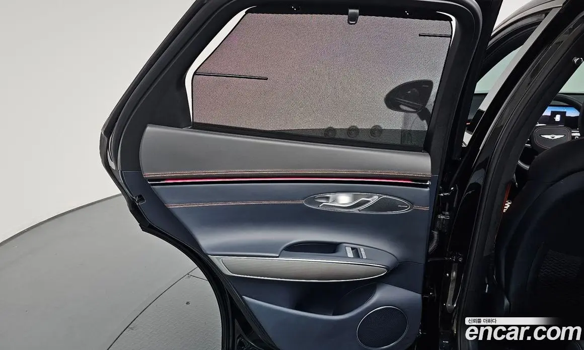 Genesis GV70 2024 2.5 автомат (гидро), фото 14 Genesis GV70 2024 2.5 автомат (гидро), фото 14