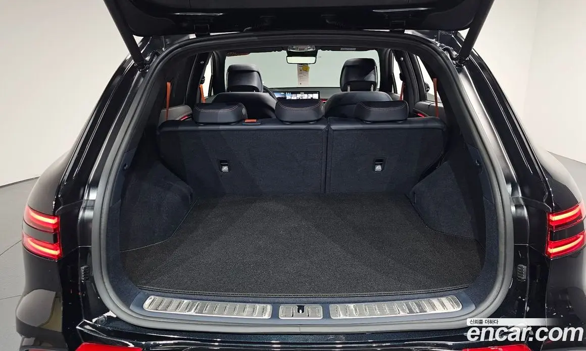 Genesis GV70 2024 2.5 автомат (гидро), фото 25 Genesis GV70 2024 2.5 автомат (гидро), фото 25