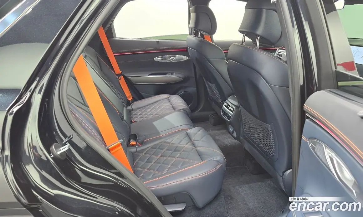 Genesis GV70 2024 2.5 автомат (гидро), фото 27 Genesis GV70 2024 2.5 автомат (гидро), фото 27