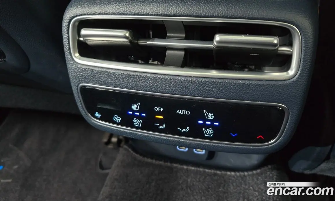 Genesis GV70 2024 2.5 автомат (гидро), фото 36 Genesis GV70 2024 2.5 автомат (гидро), фото 36