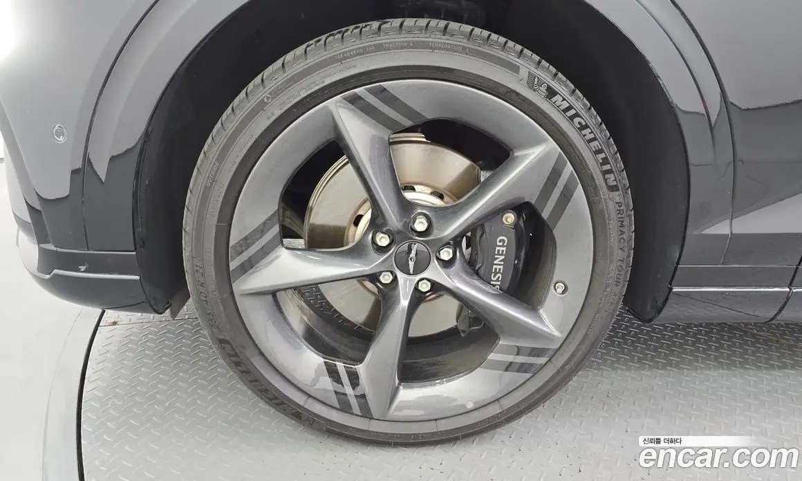 Genesis GV70 2024 2.5 автомат (гидро), фото 5 Genesis GV70 2024 2.5 автомат (гидро), фото 5