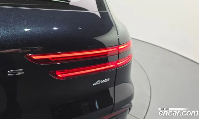 Genesis GV70 2024 2.5 автомат (гидро), миниатюра 9 Genesis GV70 2024 2.5 автомат (гидро), миниатюра 9