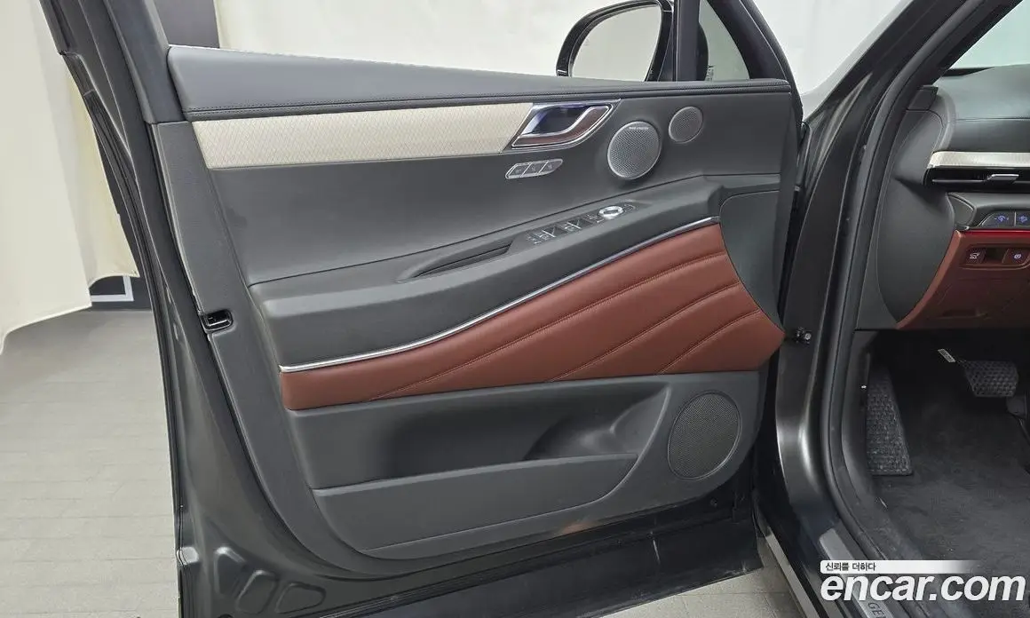 Genesis GV80 2023 2.5 автомат (гидро), фото 13 Genesis GV80 2023 2.5 автомат (гидро), фото 13