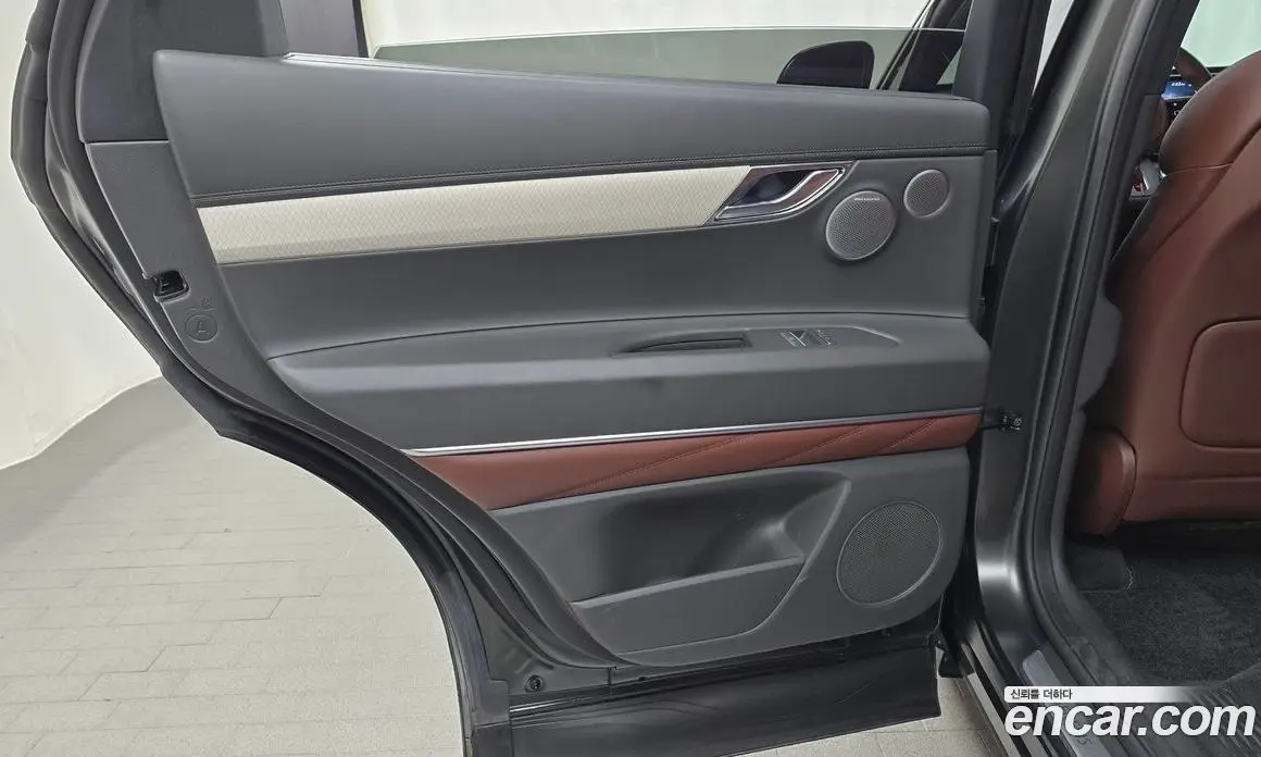 Genesis GV80 2023 2.5 автомат (гидро), фото 14 Genesis GV80 2023 2.5 автомат (гидро), фото 14