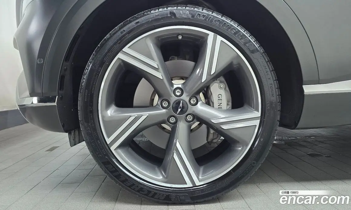 Genesis GV80 2023 2.5 автомат (гидро), фото 4 Genesis GV80 2023 2.5 автомат (гидро), фото 4