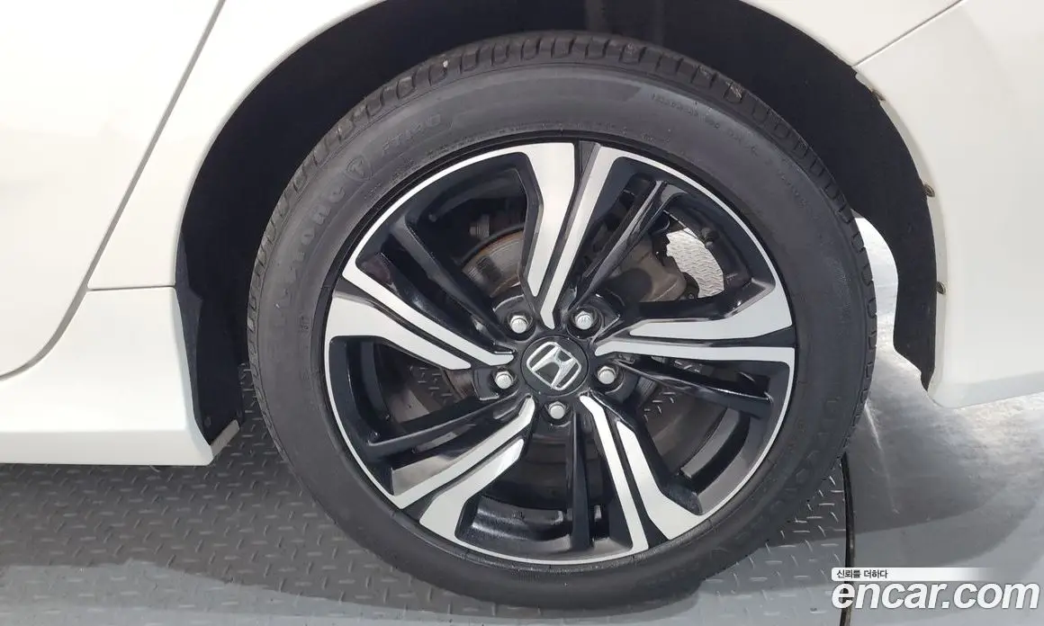 Honda Civic 2017 2.0 автомат (гидро), фото 5 Honda Civic 2017 2.0 автомат (гидро), фото 5