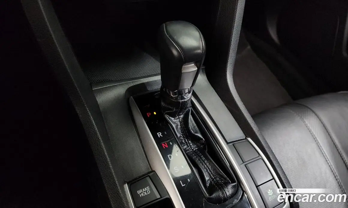 Honda Civic 2017 2.0 автомат (гидро), фото 9 Honda Civic 2017 2.0 автомат (гидро), фото 9