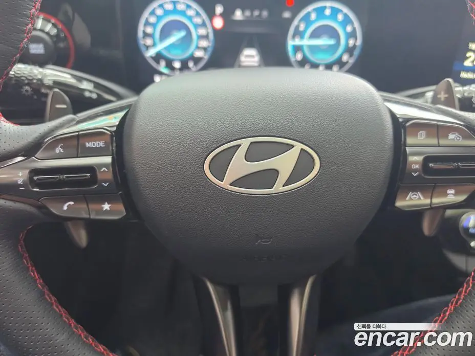 Hyundai Avante 2025 1.6 автомат (гидро), фото 16