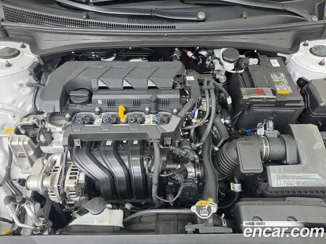 Hyundai Avante 2025 1.6 автомат (гидро), миниатюра 6