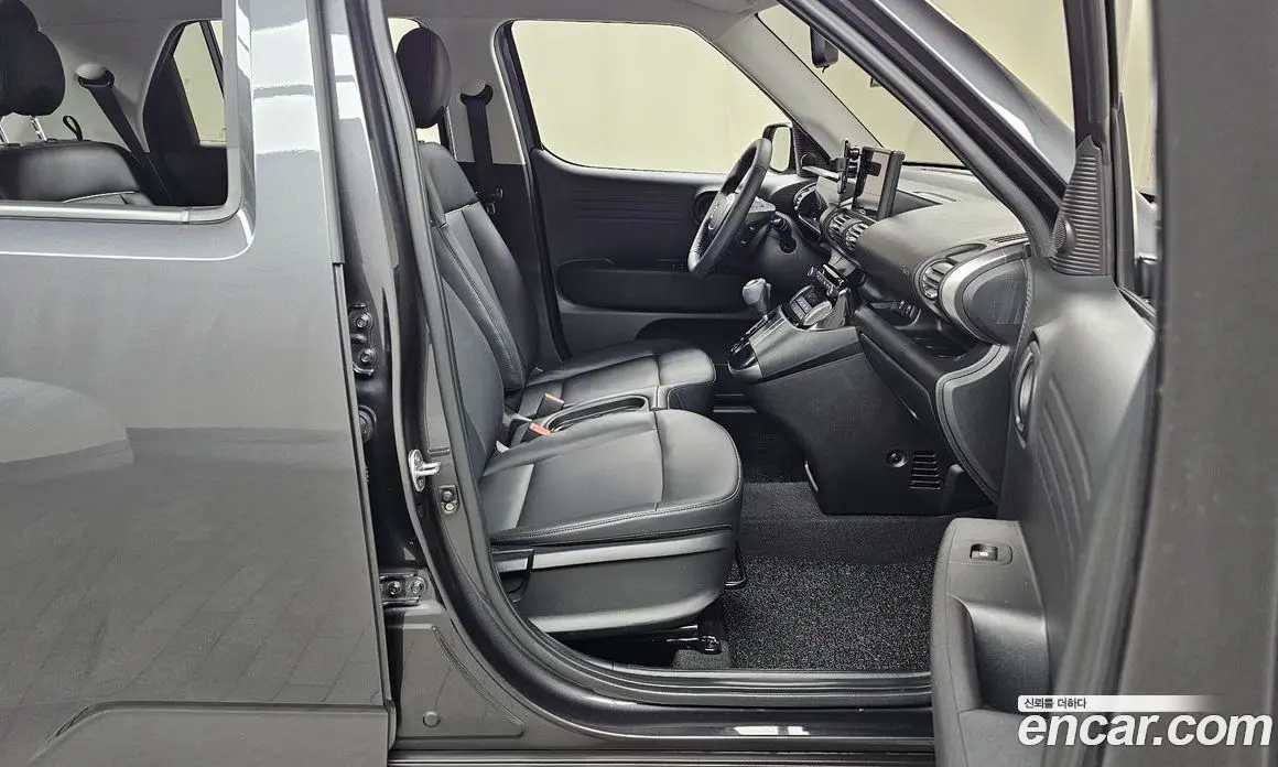 Hyundai Casper 2024 1.0 автомат (гидро), фото 11