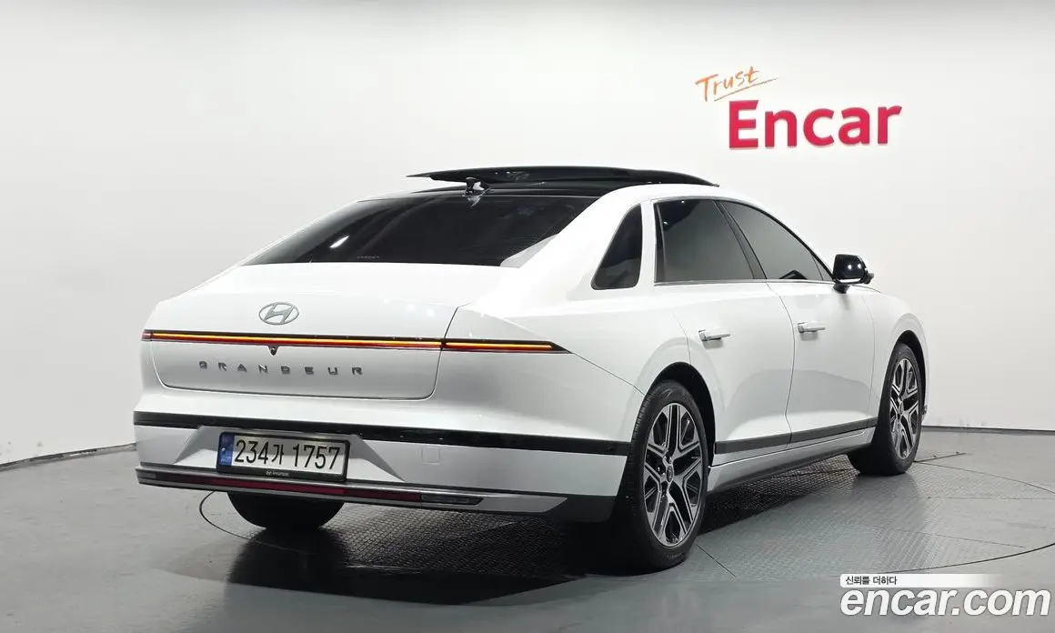 Hyundai Grandeur 2024 1.6 автомат (гидро), фото 2 Hyundai Grandeur 2024 1.6 автомат (гидро), фото 2
