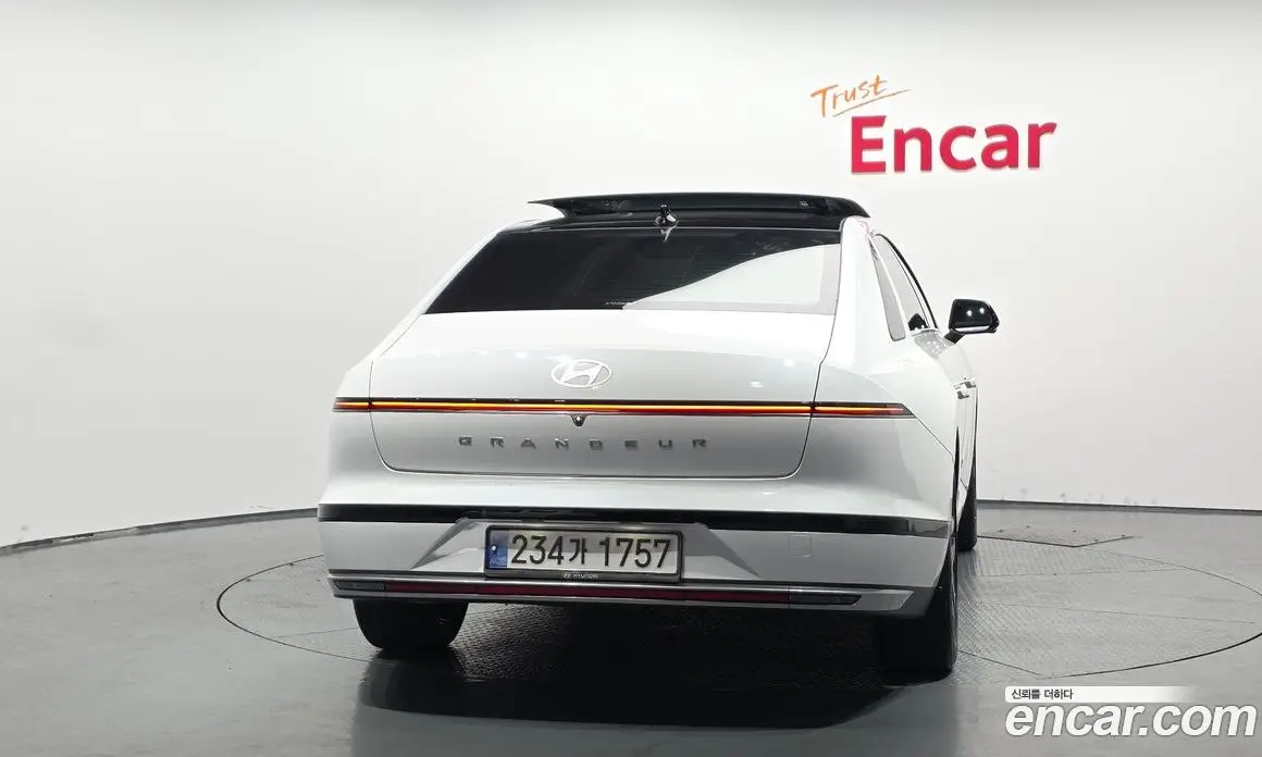 Hyundai Grandeur 2024 1.6 автомат (гидро), фото 4 Hyundai Grandeur 2024 1.6 автомат (гидро), фото 4