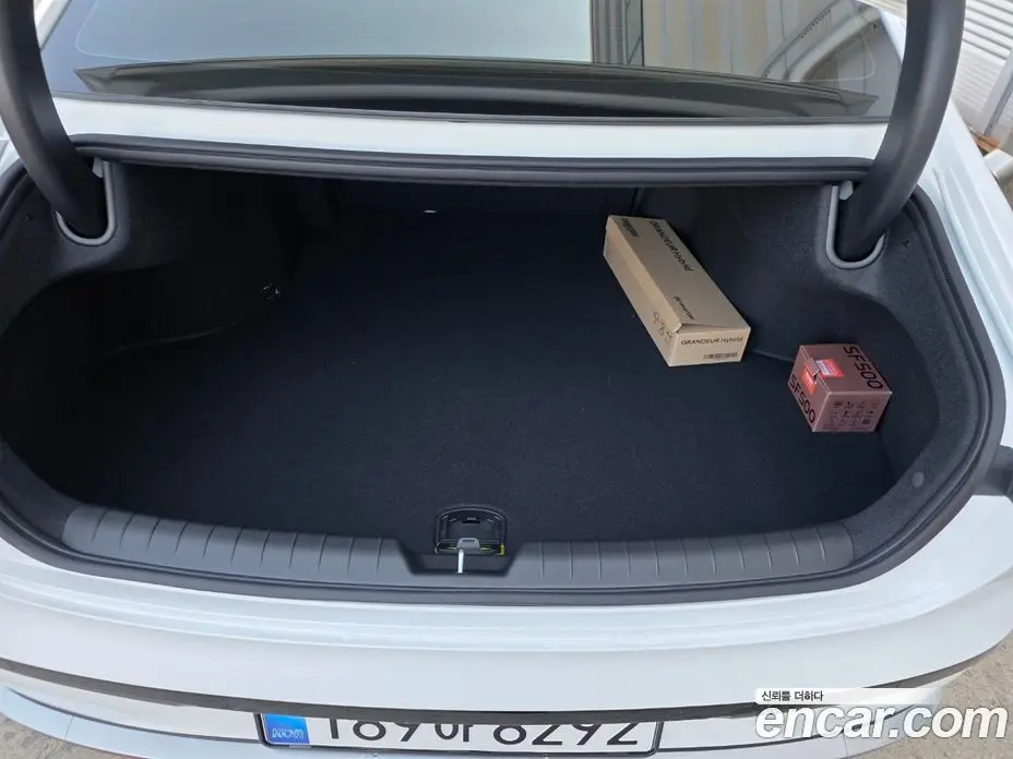 Hyundai Grandeur 2026 1.6 автомат (гидро), фото 20 Hyundai Grandeur 2026 1.6 автомат (гидро), фото 20
