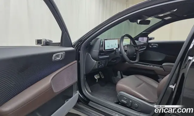 Hyundai Ioniq 6 2025 0.1 автомат (гидро), миниатюра 12