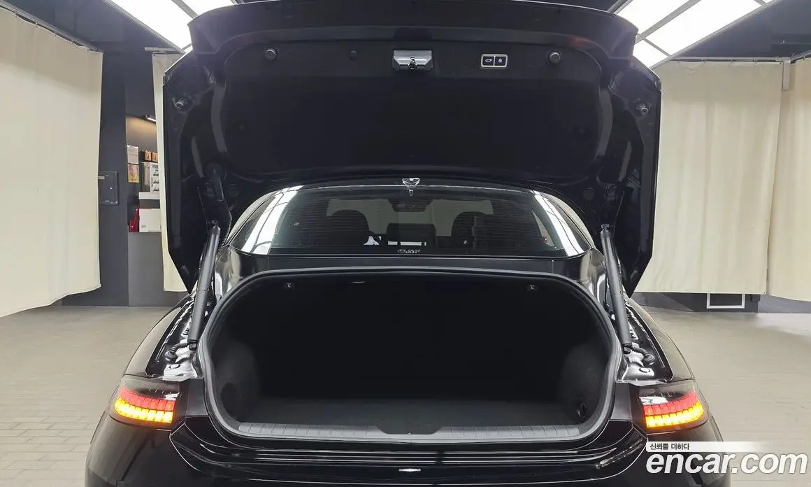 Hyundai Ioniq 6 2025 0.1 автомат (гидро), фото 21 Hyundai Ioniq 6 2025 0.1 автомат (гидро), фото 21