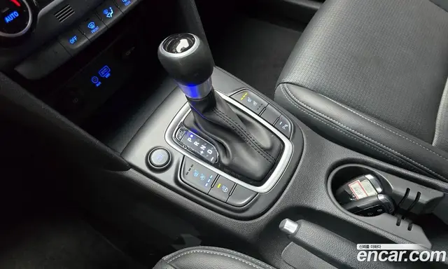 Hyundai Kona 2019 1.6 автомат (гидро), миниатюра 12