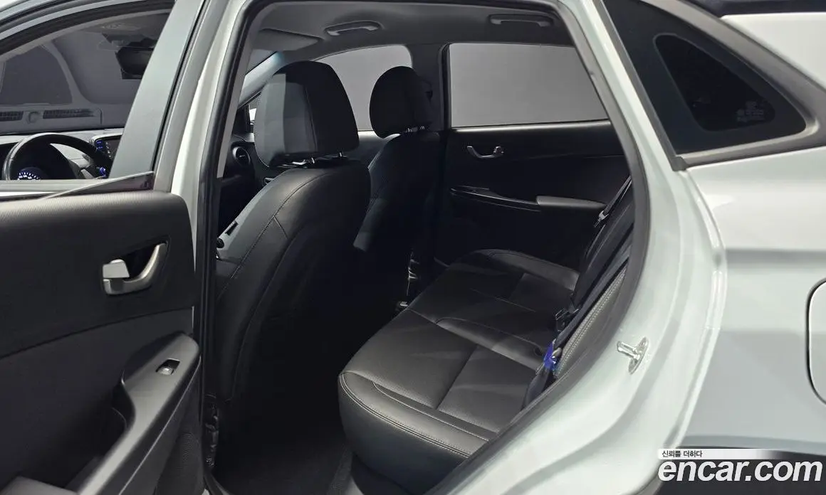 Hyundai Kona 2019 1.6 автомат (гидро), фото 18 Hyundai Kona 2019 1.6 автомат (гидро), фото 18