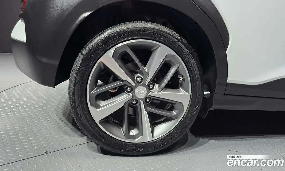 Hyundai Kona 2019 1.6 автомат (гидро), фото 5 Hyundai Kona 2019 1.6 автомат (гидро), фото 5