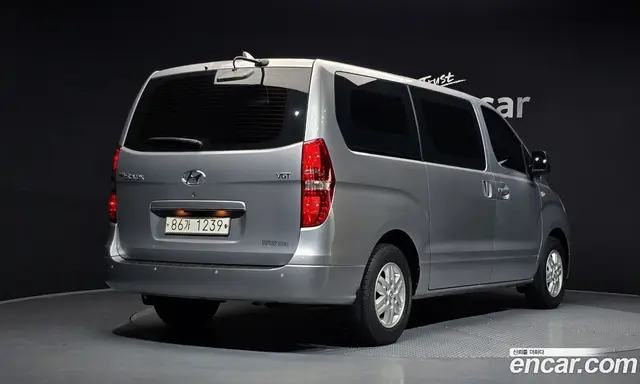 Hyundai Starex 2017 2.5 автомат (гидро), миниатюра 2 Hyundai Starex 2017 2.5 автомат (гидро), миниатюра 2