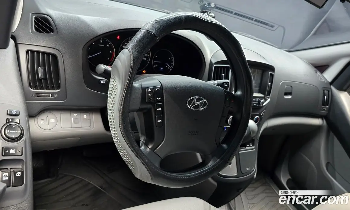 Hyundai Starex 2017 2.5 автомат (гидро), фото 19 Hyundai Starex 2017 2.5 автомат (гидро), фото 19