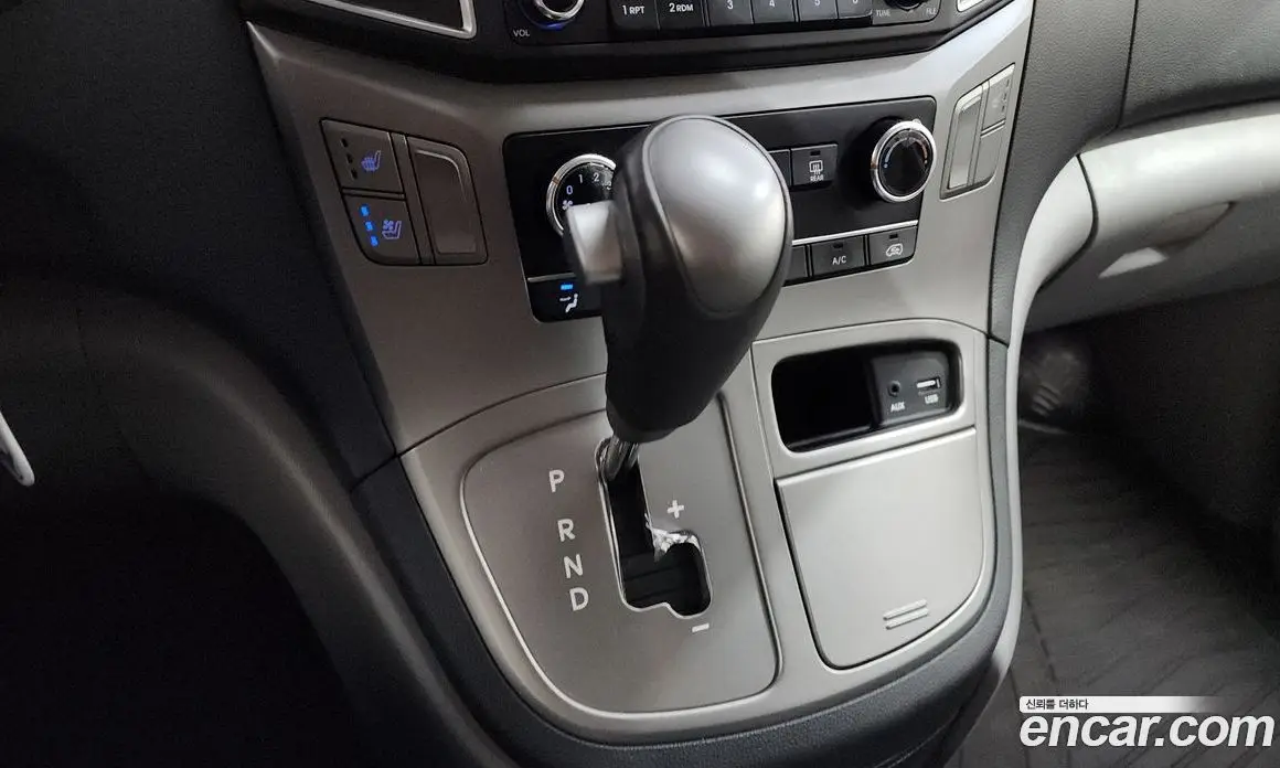 Hyundai Starex 2018 2.5 автомат (гидро), фото 9 Hyundai Starex 2018 2.5 автомат (гидро), фото 9