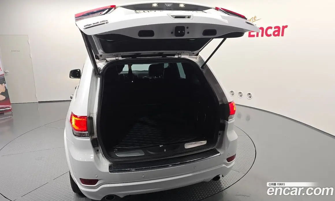 Jeep Cherokee 2018 3.0 автомат (гидро), фото 20 Jeep Cherokee 2018 3.0 автомат (гидро), фото 20