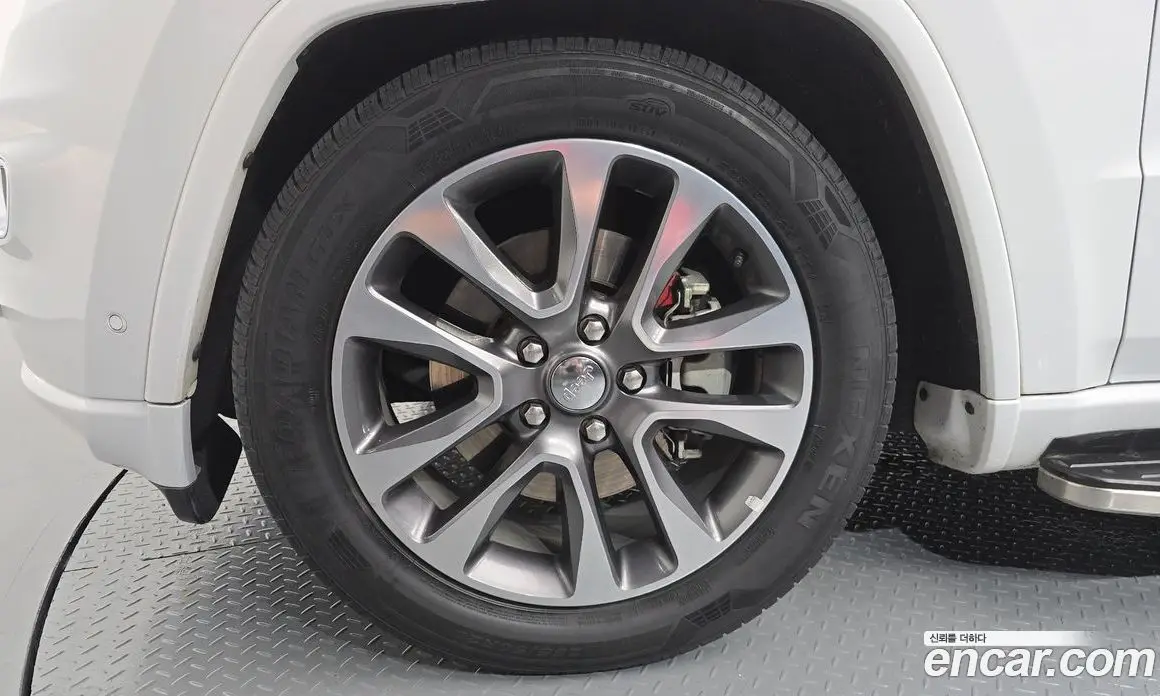 Jeep Cherokee 2018 3.0 автомат (гидро), фото 5 Jeep Cherokee 2018 3.0 автомат (гидро), фото 5