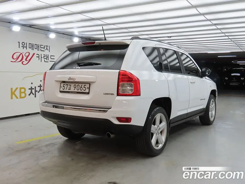 Jeep Compass 2013 2.4 автомат (гидро), фото 4 Jeep Compass 2013 2.4 автомат (гидро), фото 4