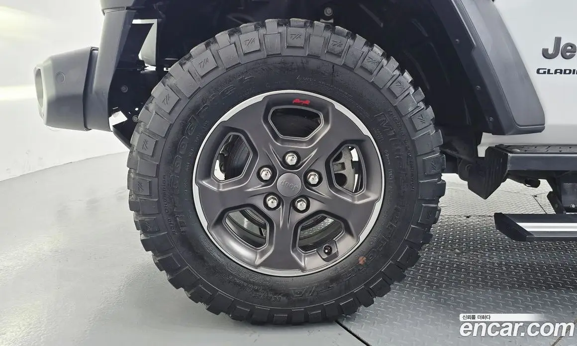 Jeep Gladiator 2021 3.6 автомат (гидро), фото 5