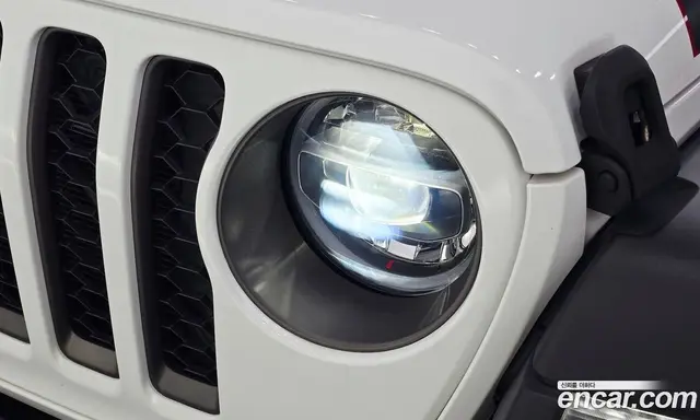 Jeep Gladiator 2021 3.6 автомат (гидро), миниатюра 8