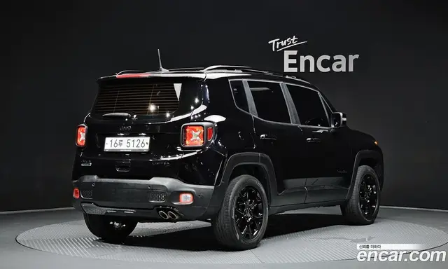 Jeep Renegade 2018 2.0 автомат (гидро), миниатюра 2 Jeep Renegade 2018 2.0 автомат (гидро), миниатюра 2