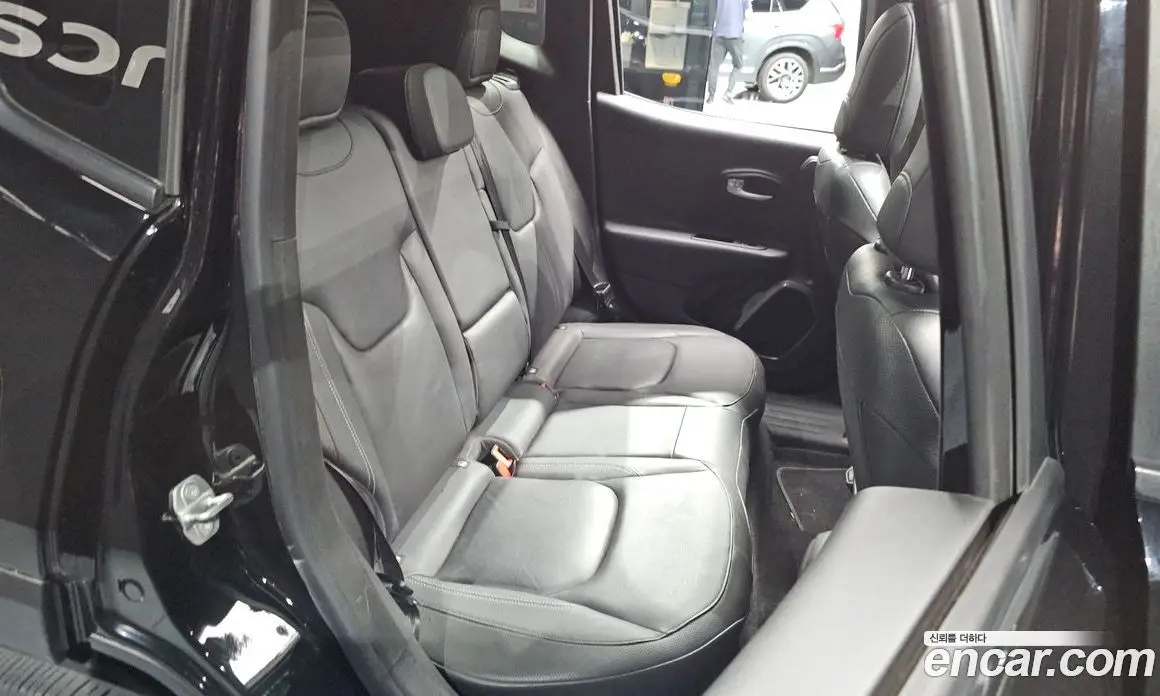 Jeep Renegade 2018 2.0 автомат (гидро), фото 17 Jeep Renegade 2018 2.0 автомат (гидро), фото 17