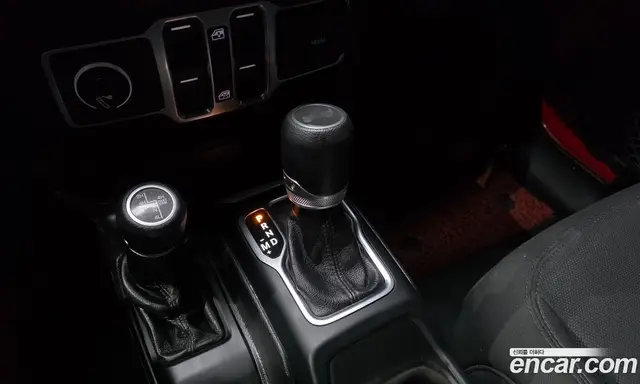 Jeep Wrangler 2020 2.0 автомат (гидро), миниатюра 9