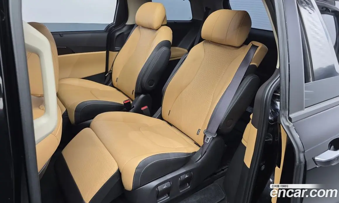 Kia Carnival 2023 3.5 автомат (гидро), фото 17