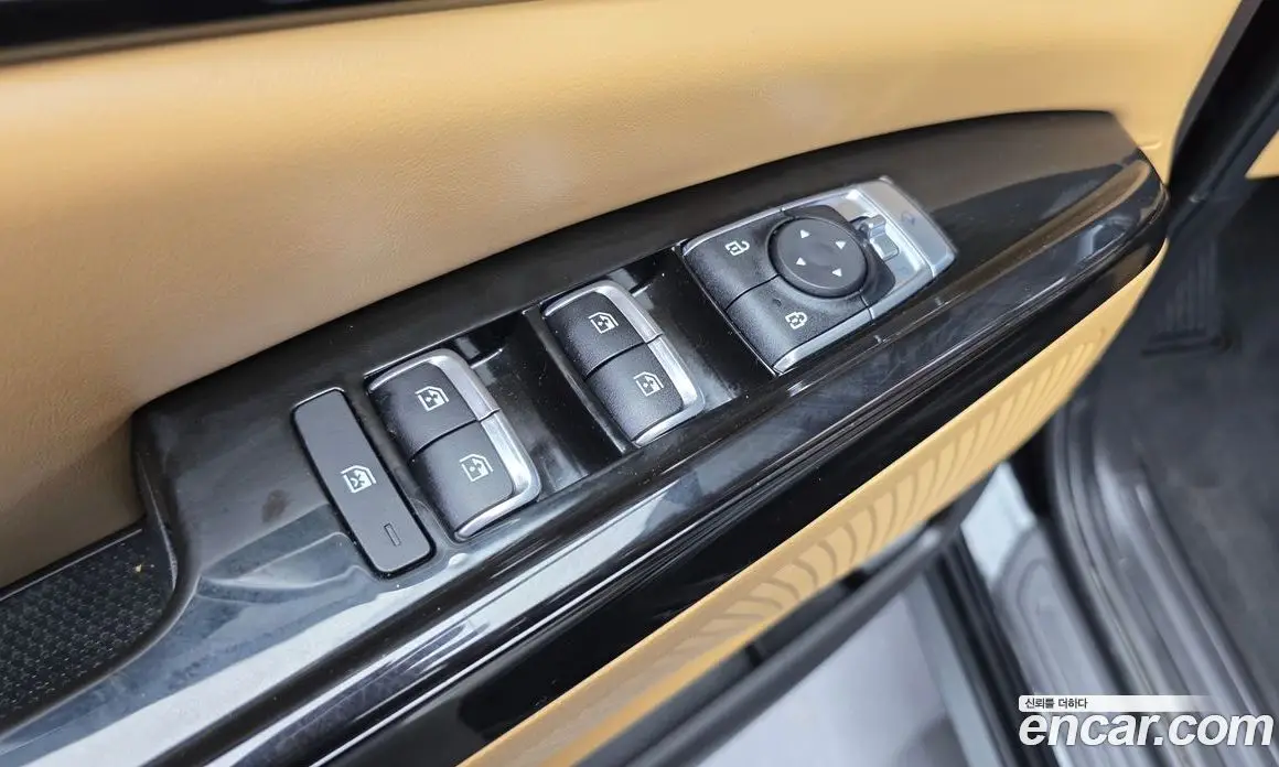 Kia Carnival 2023 3.5 автомат (гидро), фото 28