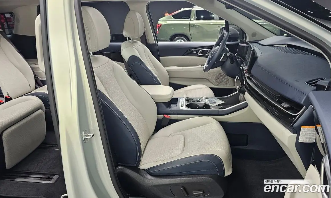 Kia Carnival 2024 1.6 автомат (гидро), фото 16 Kia Carnival 2024 1.6 автомат (гидро), фото 16