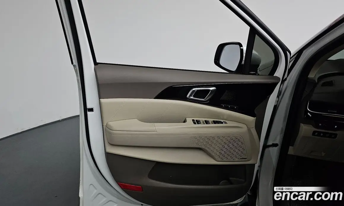Kia Carnival 2024 3.5 автомат (гидро), фото 14
