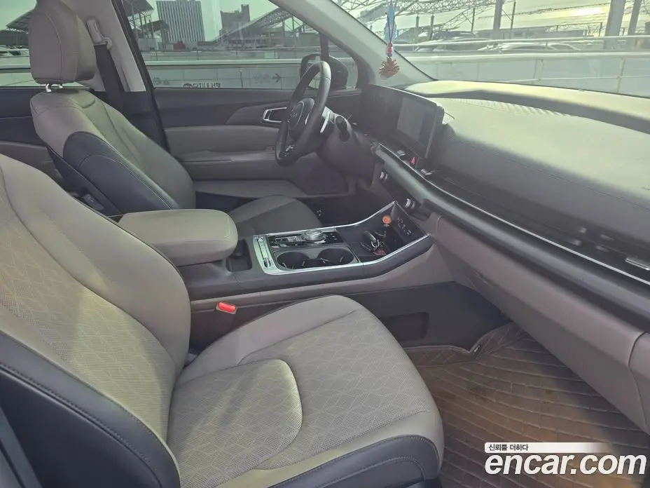 Kia Carnival 2024 1.6 автомат (гидро), фото 11
