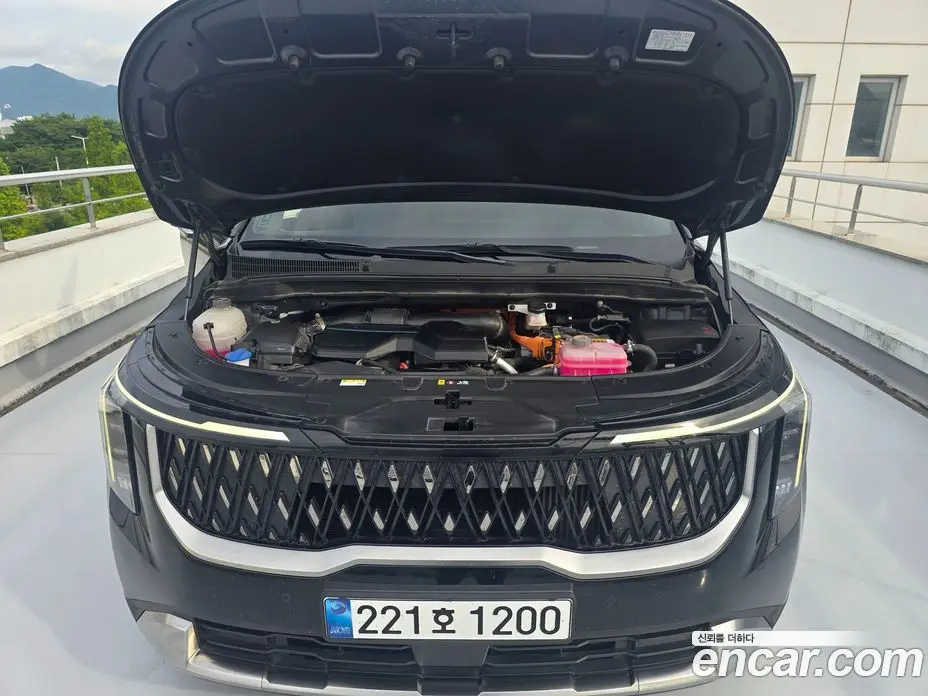 Kia Carnival 2024 1.6 автомат (гидро), фото 6