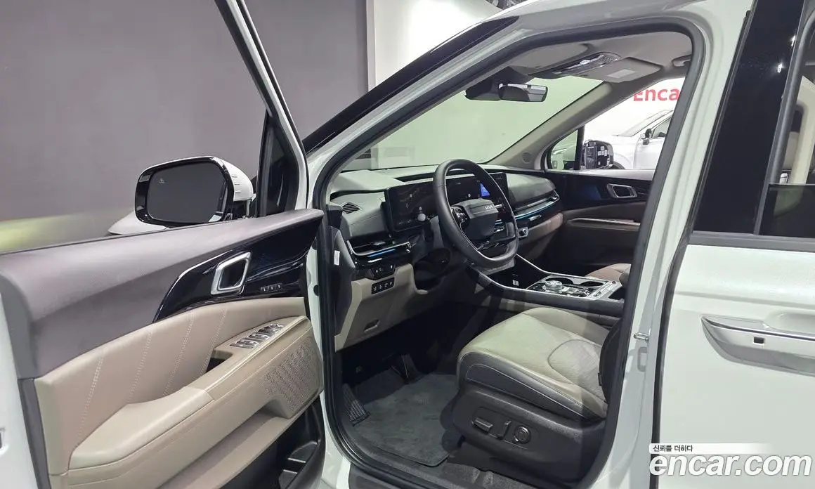 Kia Carnival 2025 3.5 автомат (гидро), фото 10 Kia Carnival 2025 3.5 автомат (гидро), фото 10