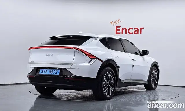 Kia EV6 2024 0.1 автомат (гидро), миниатюра 2