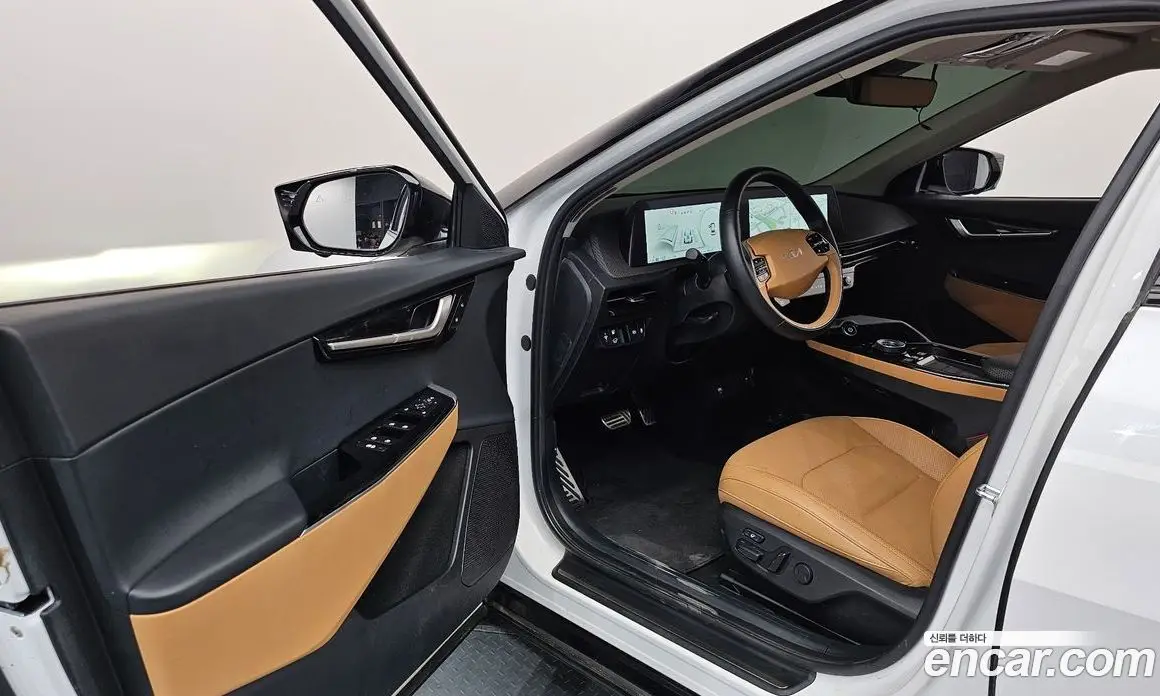 Kia EV6 2024 0.1 автомат (гидро), фото 13