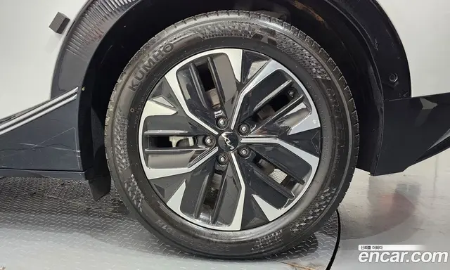 Kia EV6 2024 0.1 автомат (гидро), миниатюра 7