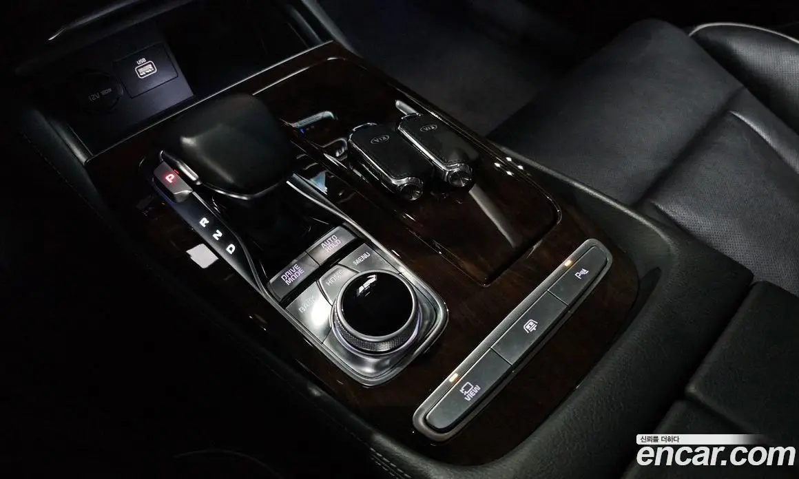 Kia K9 2019 3.8 автомат (гидро), фото 12 Kia K9 2019 3.8 автомат (гидро), фото 12